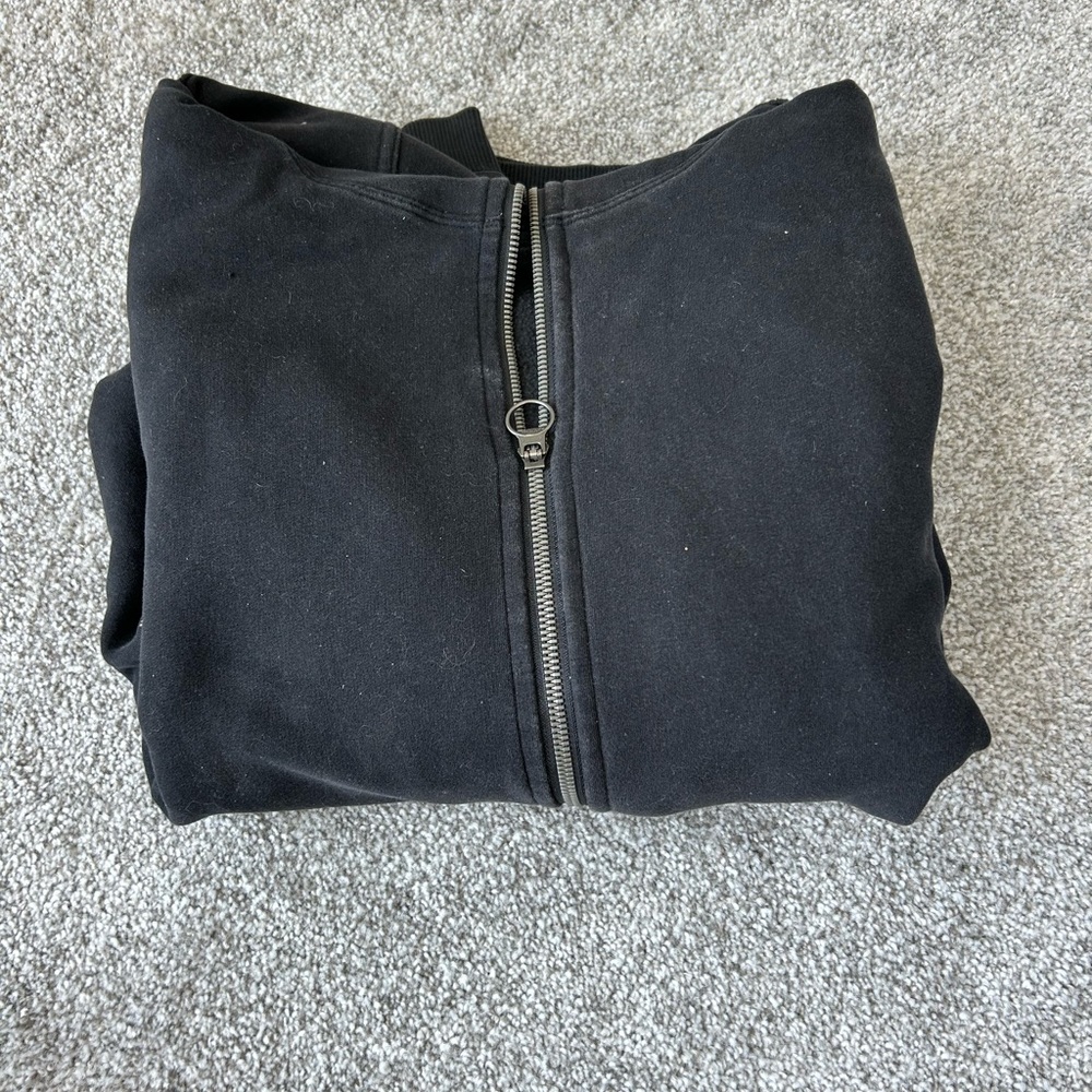 Black lulu jacket